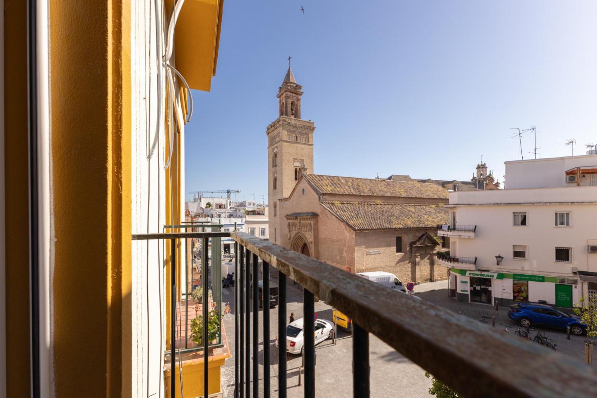 Bustos Tavera Apartamento *
